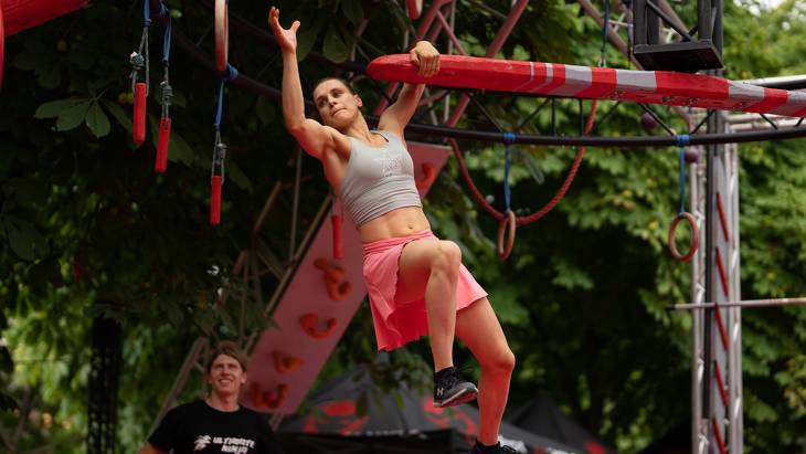 Rita Benker: Gläubige Ninja Sportlerin