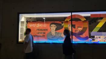 Mit dem Herzen im Iran: Stimmen der Solidarität